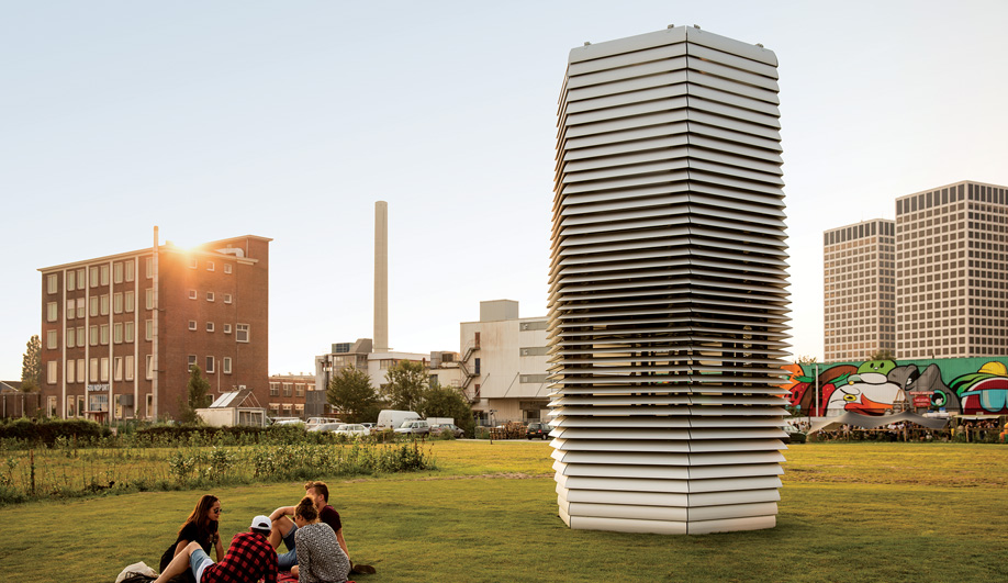 Daan Roosegaarde’s Smog-Eating Tower