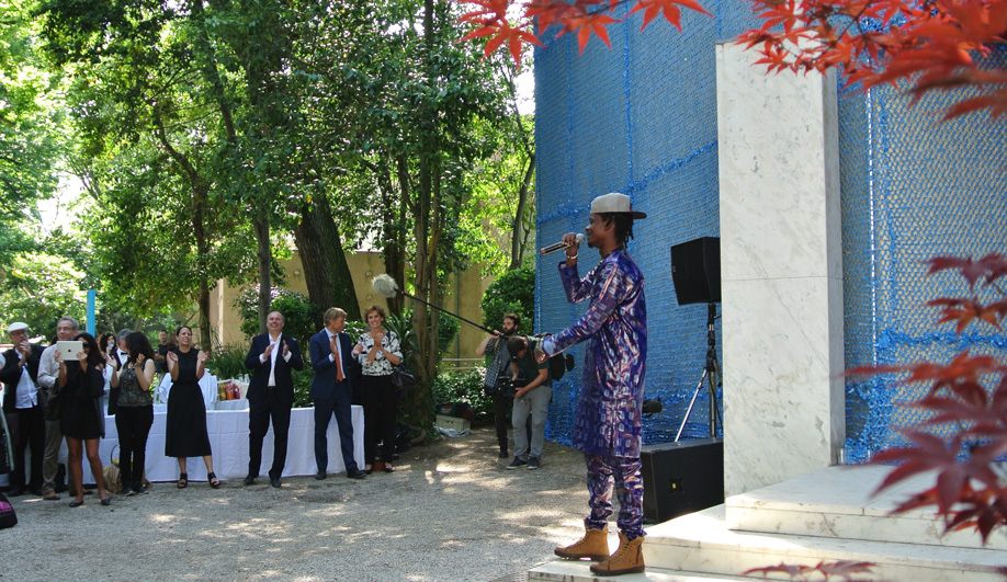 Malinese rapper Master Soumy outside of the Dutch pavilion at the 2016 Venice Architecture Biennale