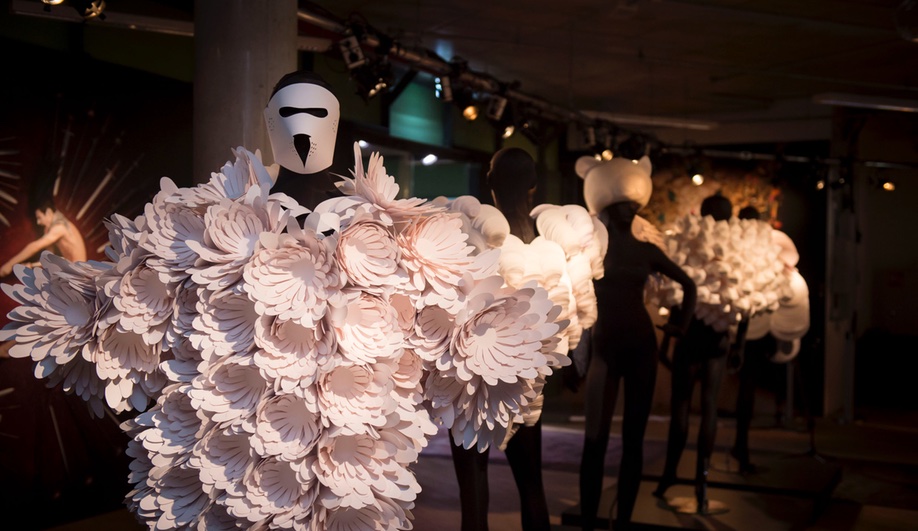 Designer Bea Szenfeld Uses Paper to Create Incredibly Elaborate Costumes