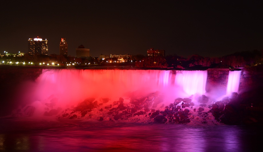 Niagara Falls’ Light Show Gets a High-Tech Makeover