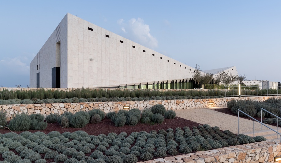 palestinian-museum-4-azure
