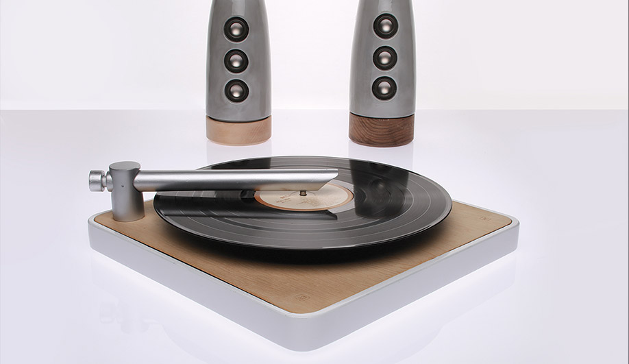 Patrick Hill’s Agavé turntable and speakers