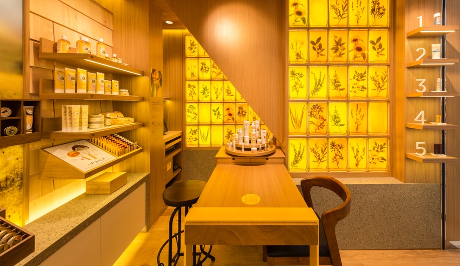 Burt’s Bees Expands to Asia with a Refreshed Retail Concept