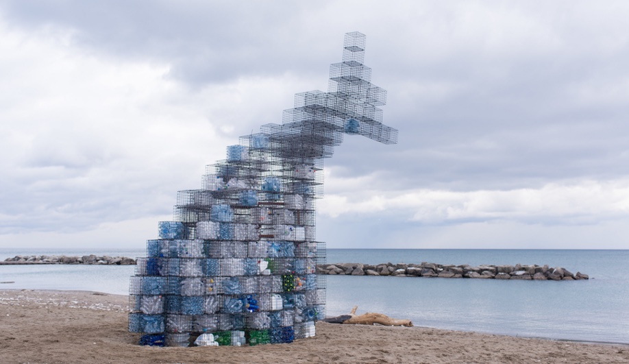 Artists Turn Toronto Lifeguard Towers into Follies for Winter Stations 2017