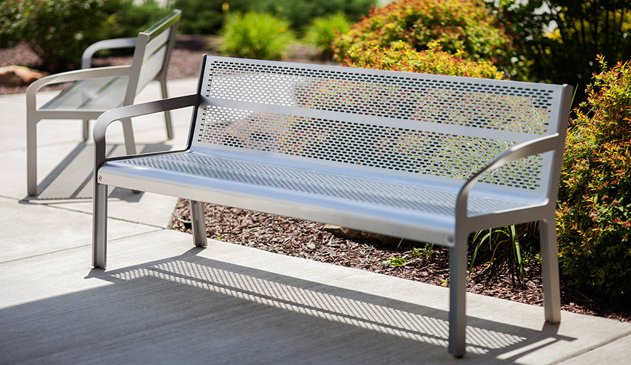 Best Materials for Outdoor Projects: stainless steel