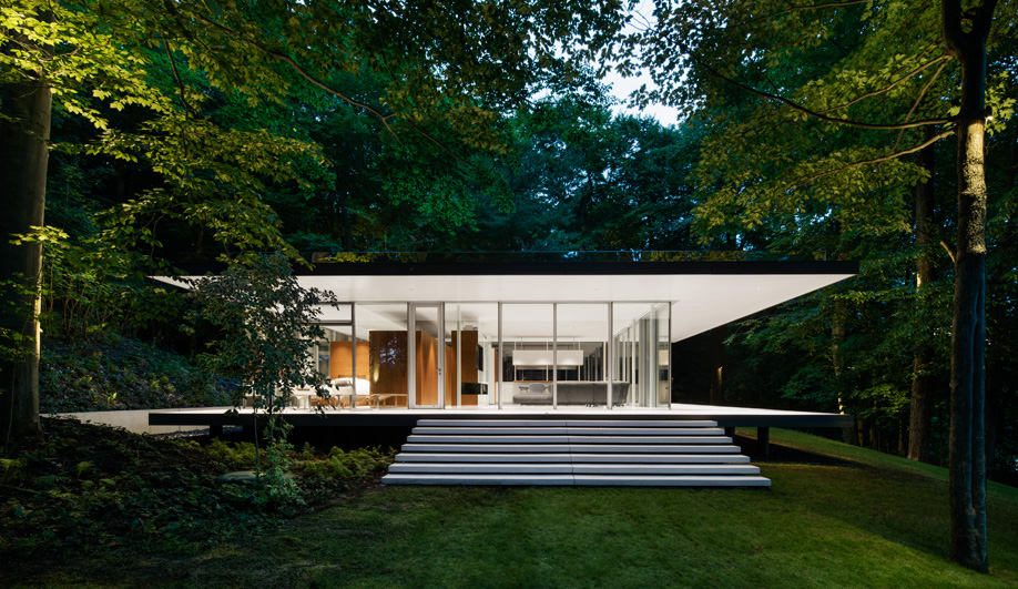 Daoust Lestage Created a Sustainable Glass House Outside Montreal