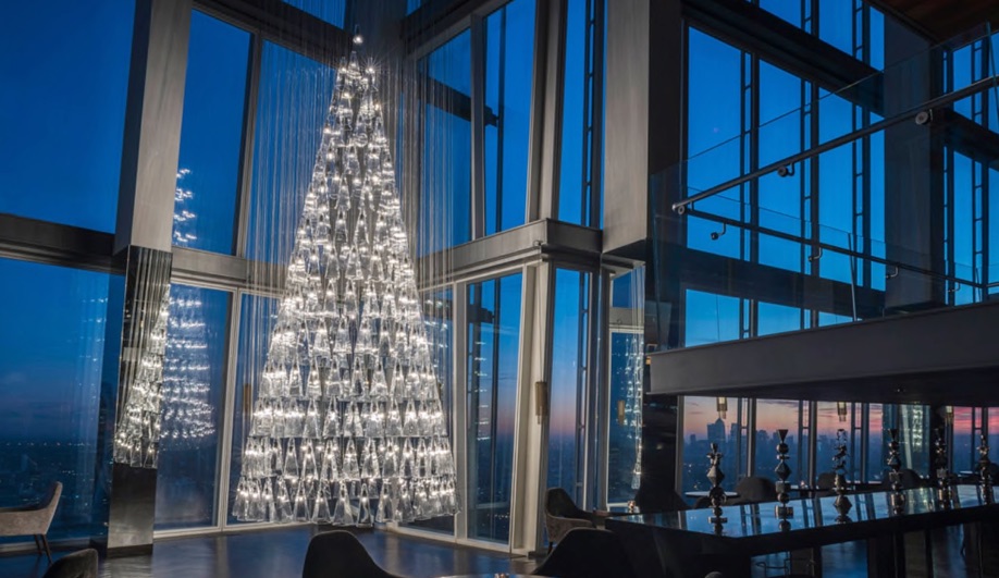 Lee Broom's Tree of Glass is one of the best Christmas trees of 2017.