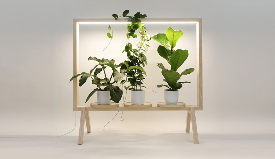 Indoor Plant Lights: LimbusFloor Subtle GreenFrame