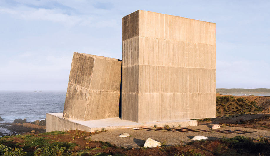 Alejandro Aravena Creates Concrete Expression on Chile’s Coast